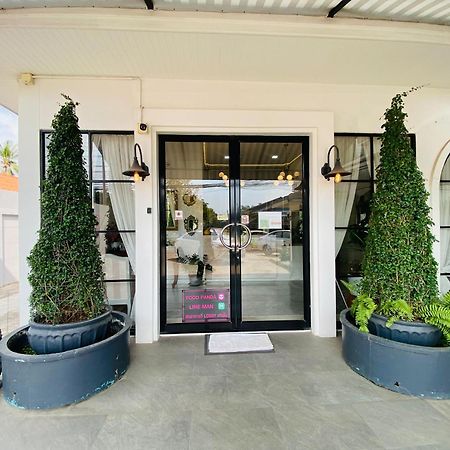 קמפהאנג פט La Riva Boutique Hotel מראה חיצוני תמונה