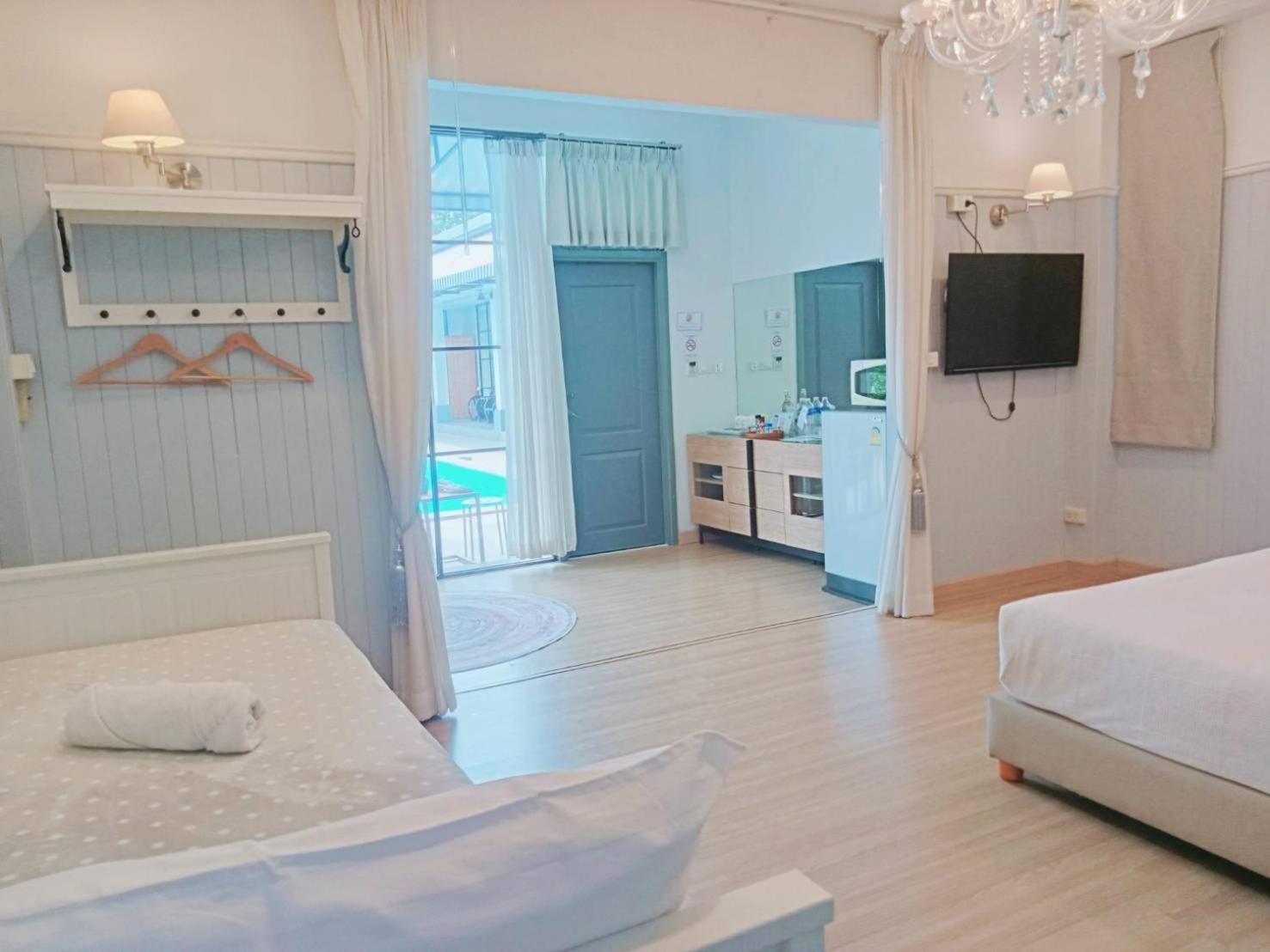 קמפהאנג פט La Riva Boutique Hotel מראה חיצוני תמונה