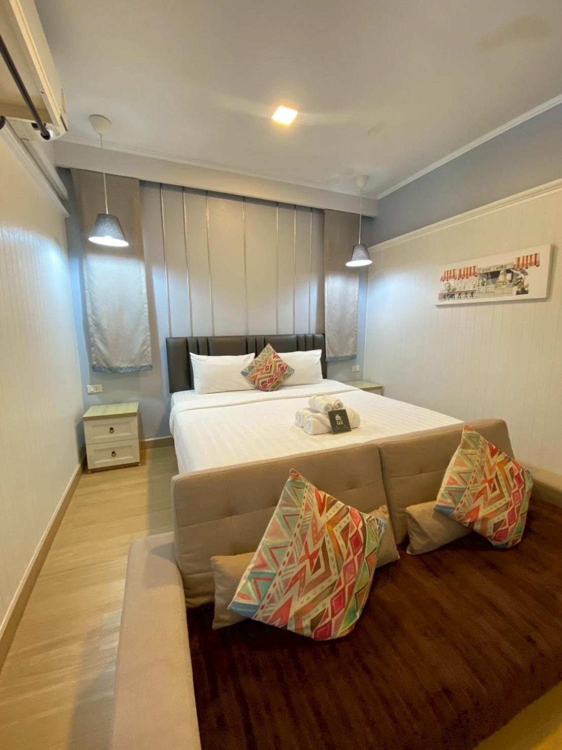 קמפהאנג פט La Riva Boutique Hotel מראה חיצוני תמונה